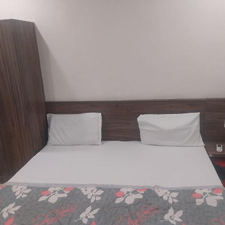 Hotel Rovers Inn Amritsar Pokoj fotografie